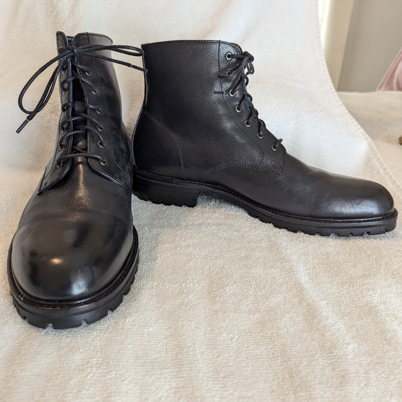 UPDATED AND REDUCED Gordon Rush lace up boots - Picture 2 of 11